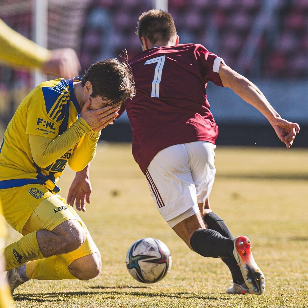 ?️ REPORTÁŽ | Béčko vstoupilo do ligového jara prohrou s FK Varnsdorf v poměru 0:3.
✍️ Na webu najdete reportáž z utkání vč. fotogalerie.
#acspartaB